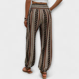 Pantalón con gráfico étnico