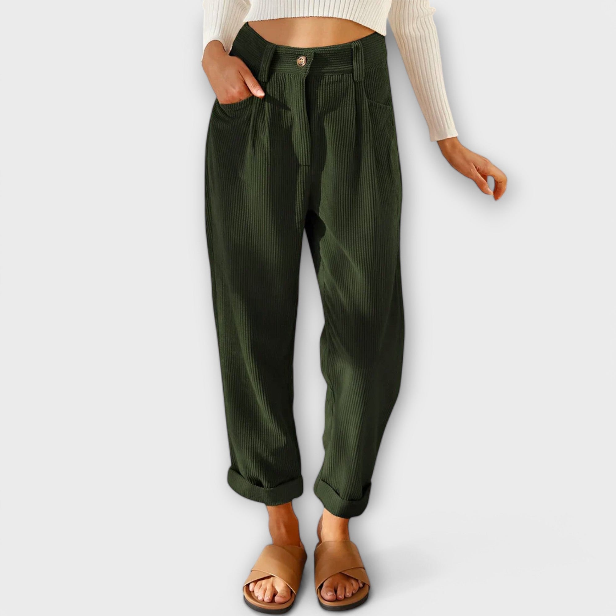Pantalón de pana moderno