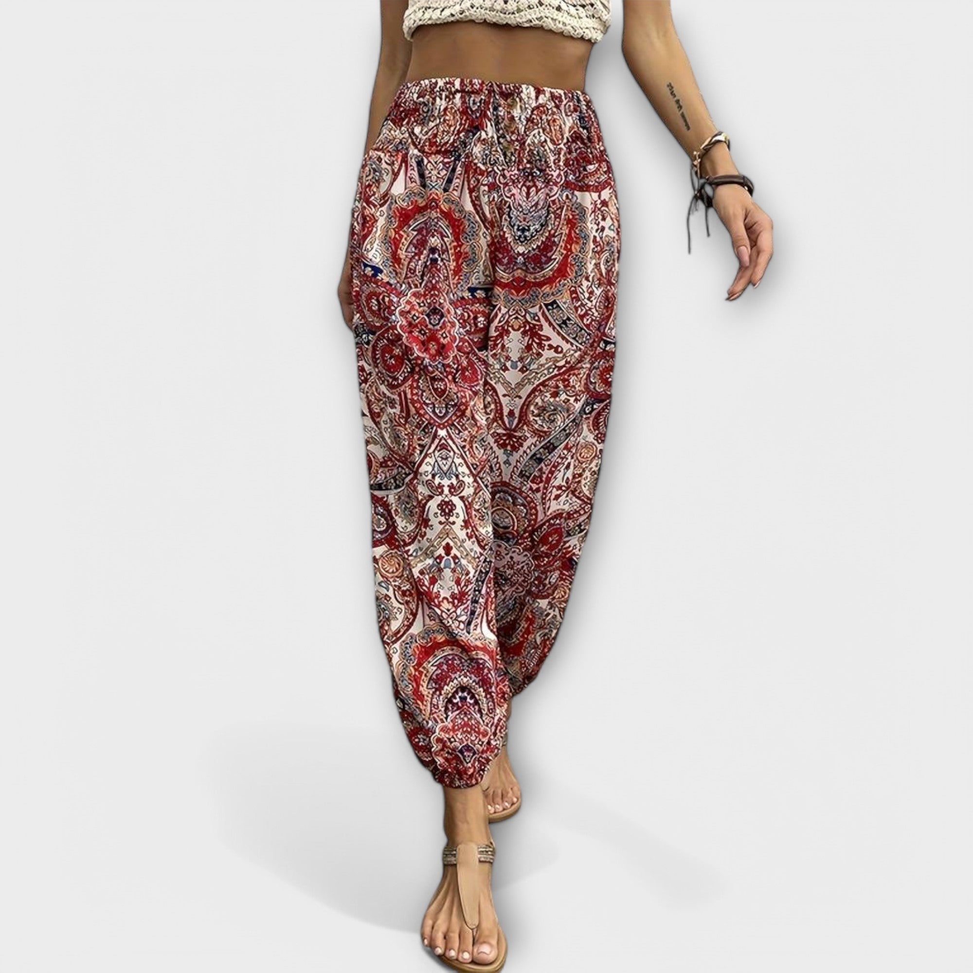 Pantalón con gráfico étnico